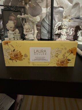 Laura Geller Yellow Floral Wildflower Wishes 14-Color Eyeshadow Palette NIB